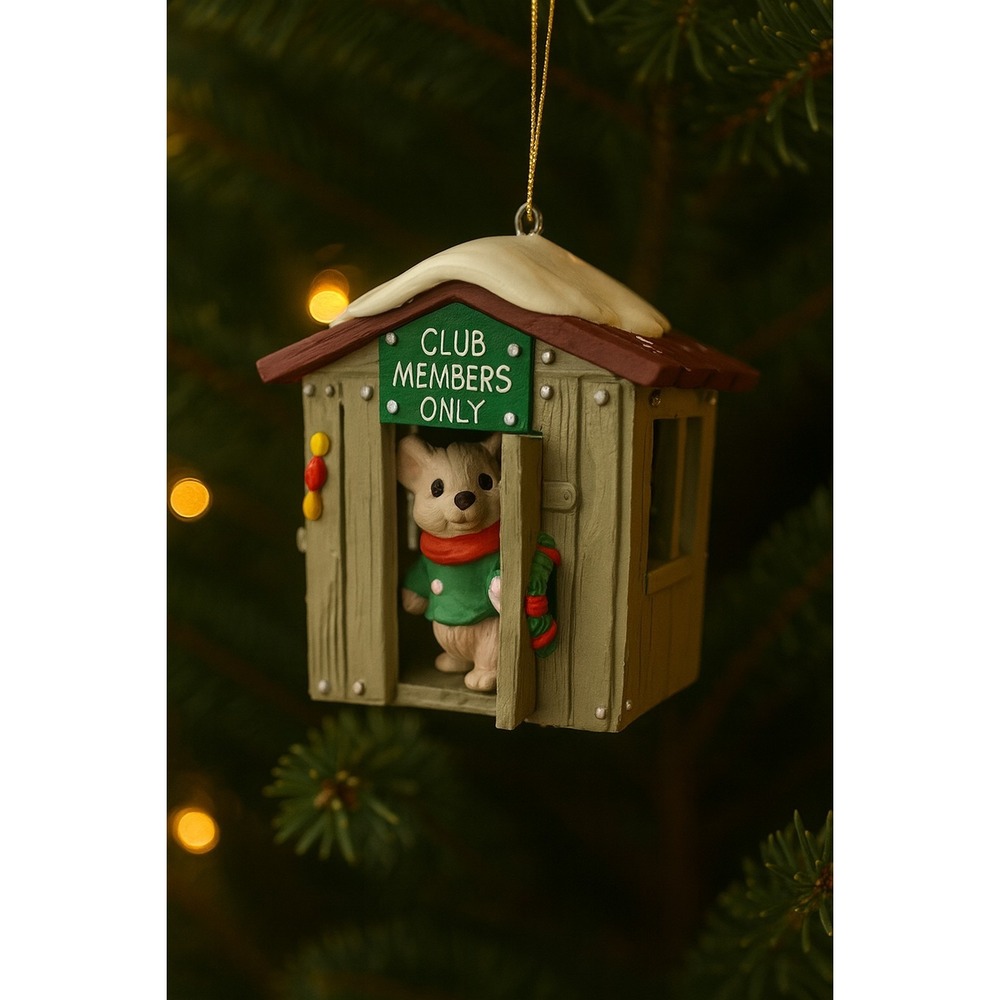 VTG 1988 Club Members Only Bear Christmas Ornament Clubhouse Woods Rustic